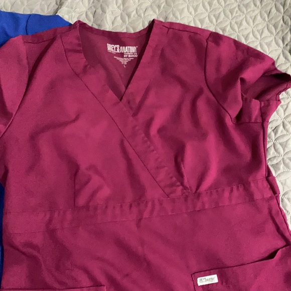 2 sets mock wrap style greys anatomy scrubs large - Picture 2 of 5